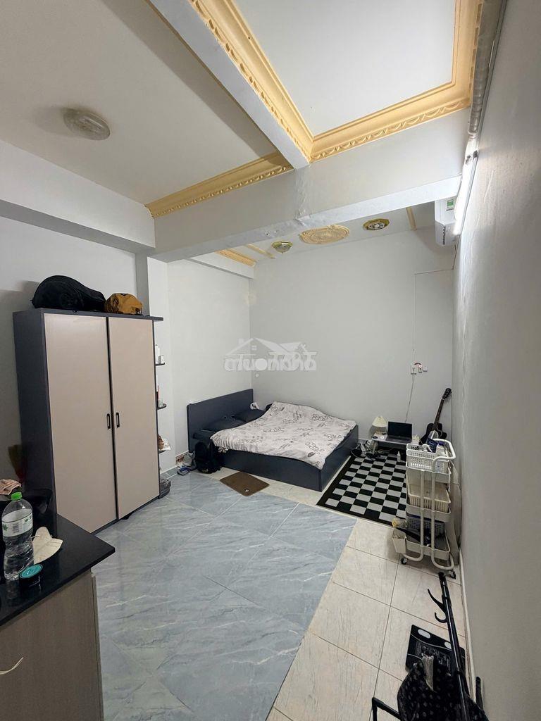 Mình cần chuyển nhượng phòng mới xây,nội thất mới đẩy đủ,có hổ trợ phí