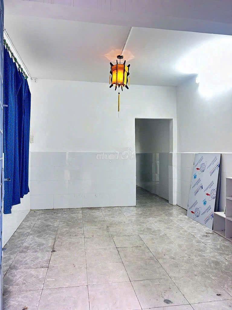 Cho thuê nhà : phó đức chính, quận bình thạnh.