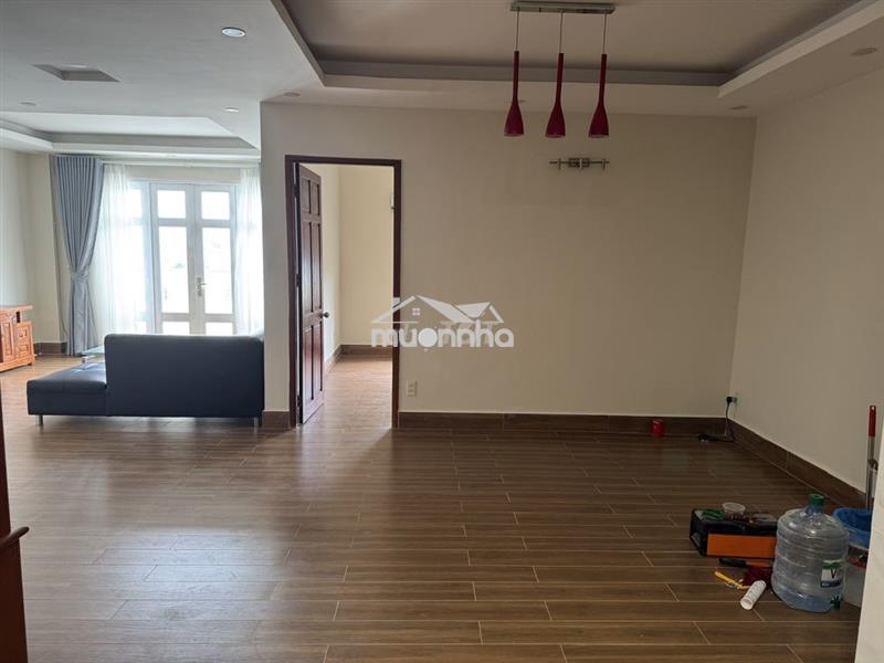 Bán căn hộ chung cư 63m2 thang máy tại phường 7, quận 11, tp.hcm