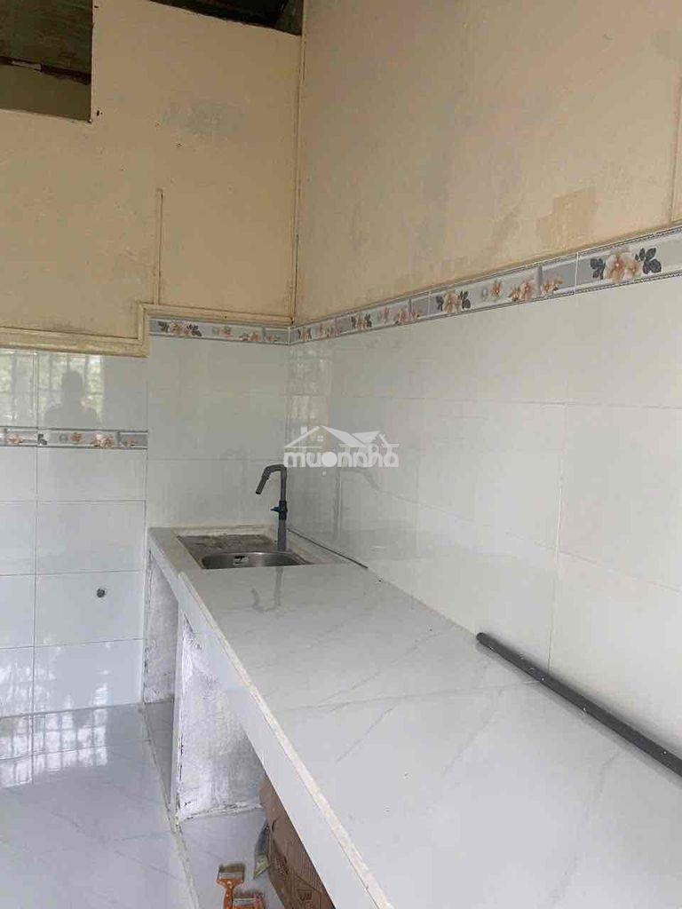 Cho thuê nhà thới hoà gần kcn gần chợ cấp 4 có 1p ngủ giá rẻ sạch sẽ - Ảnh 3