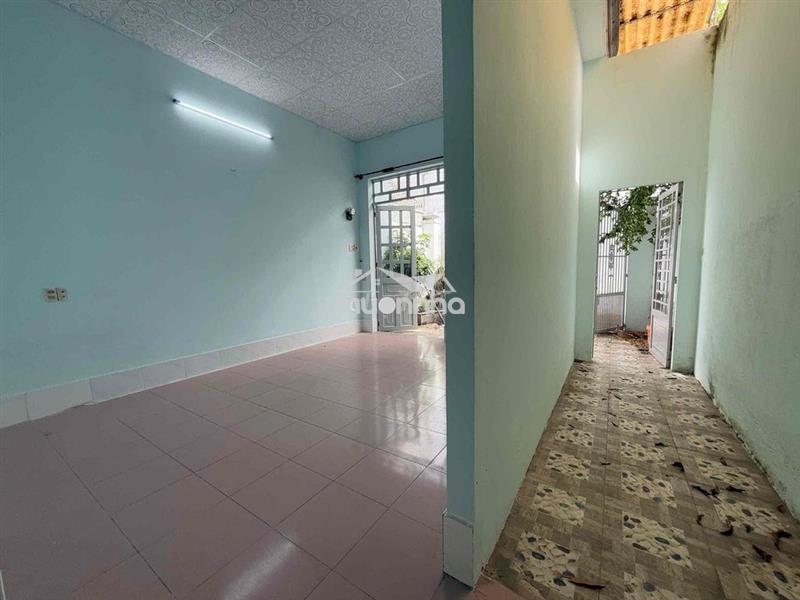 Nhà đường 297 - đỗ xuân hợp - dt 90m2 ( 4 x 23m ) 2 pn