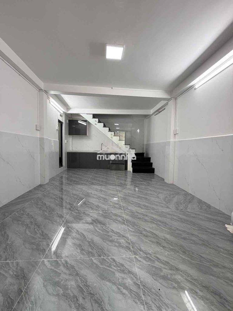 26m2(3.7x7), nở hậu, đúc 3 tầng, hẻm ba gác, sát mt trần quang khải q1