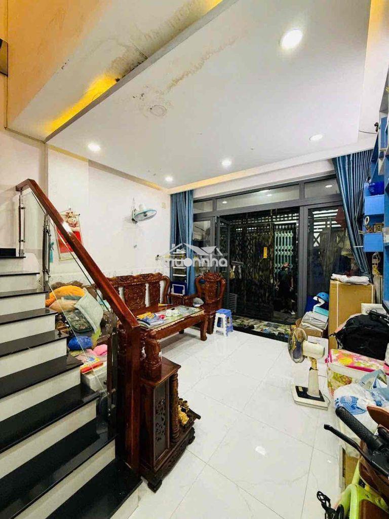 Nhà gò vấp chủ cần bán gấp - 36m2 -2pn - kiên cố - hẻm 1 trục đẹp