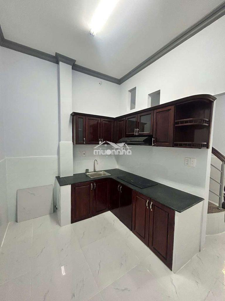 Nhà 4 phòng buôn bán ok - Ảnh 3