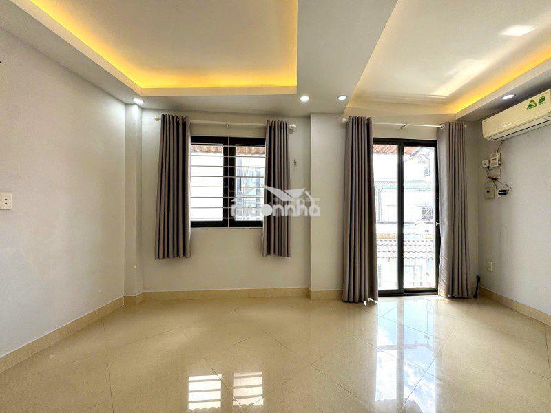 Trần quang diệu quận 3 - 6 tầng 3 pn 5 wc, hẻm thông - 6 tỷ.