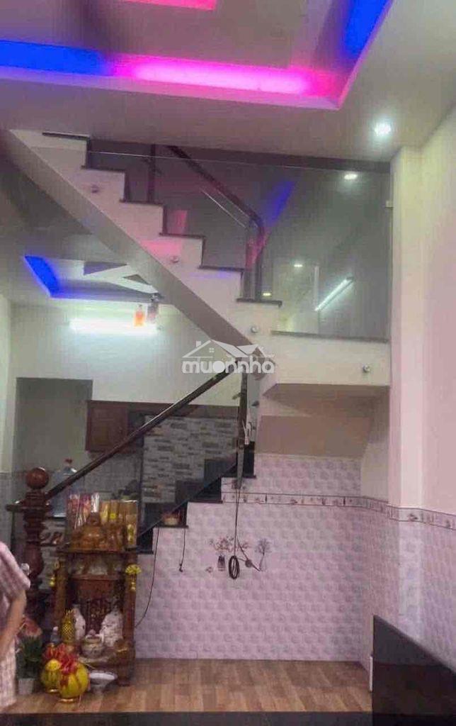 Cho thuê nhà sạch sẽ 1 lửng 1 lầu gần chợ lê thị ngay giá rẻ ban công