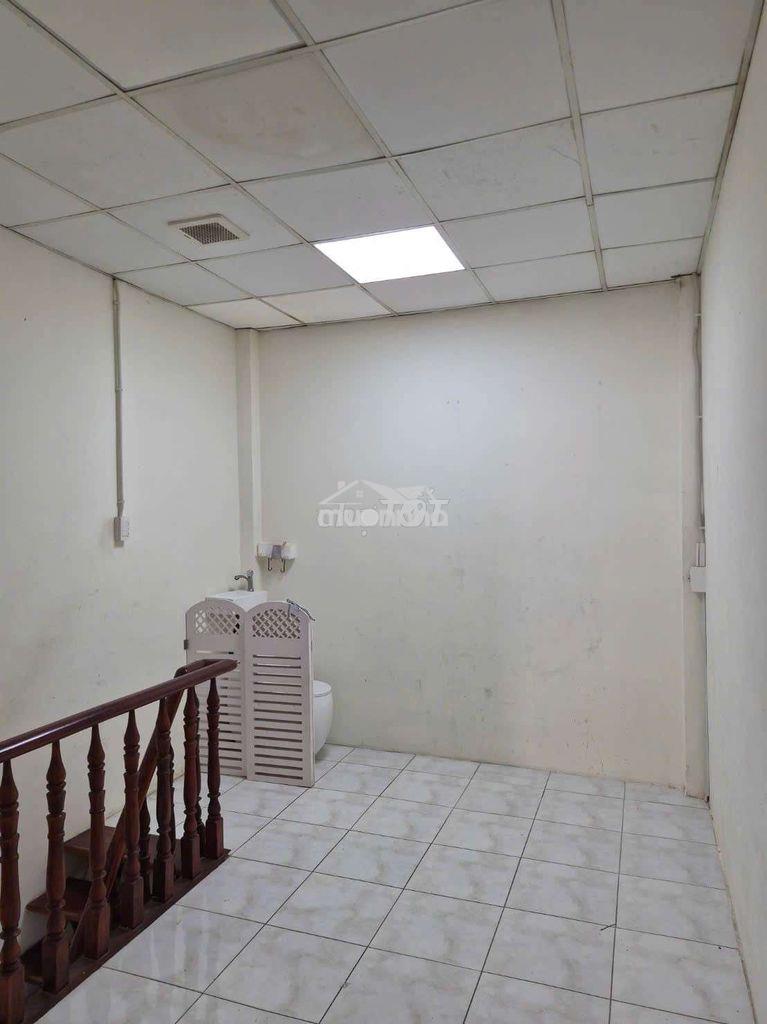 Nhà nhỏ sạch sẽ khu an ninh ,cho thuê lâu dài - Ảnh 4
