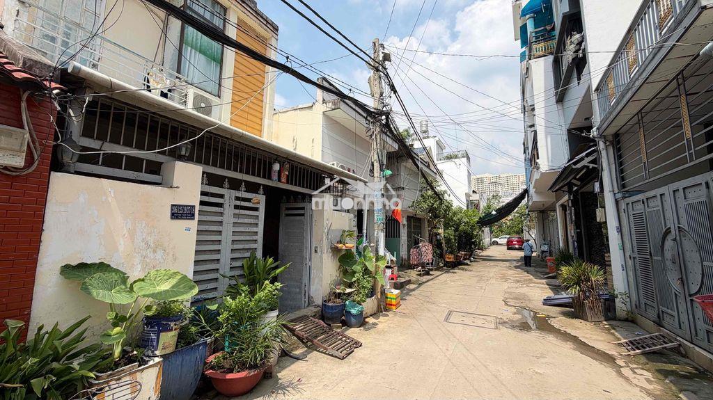 Chỉ 5,6 tỷ.. hẻm xe hỏi 1806 huỳnh tấn phát nhà bè.. - Ảnh 2
